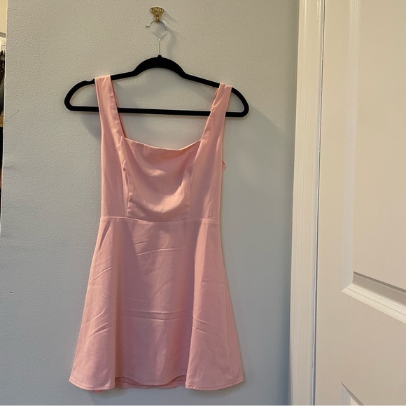 ❌ SOLD ❌ Superdown Square Neck Baby Pink Mini Dress - Picture 5 of 7